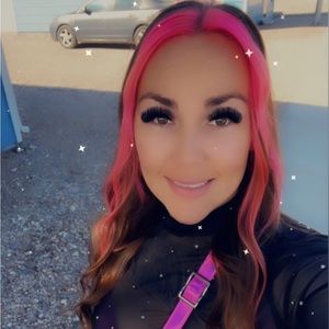 Meet your Posher, Alexandrea